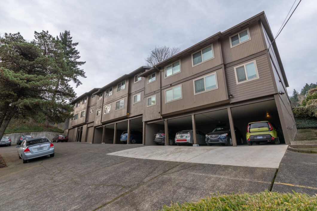 3809 S Water Ave #9, Front