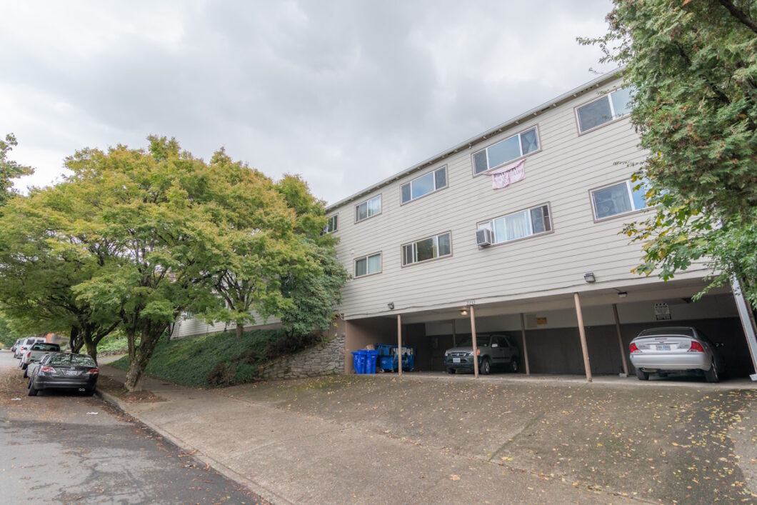 2232 SE Pine St #1, Front
