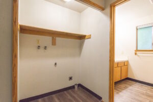 12851 SE Foster Rd, Closet