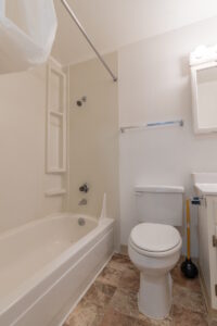 3809 S Water Ave #9, Bathroom
