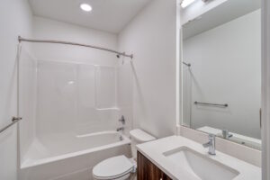 1834 NW 25th Ave #504, Bathroom
