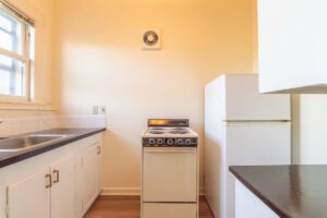 2409 Ne Mlk Jr Blvd #305, Kitchen