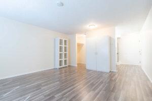 3811 S Water Ave #16, Living Room