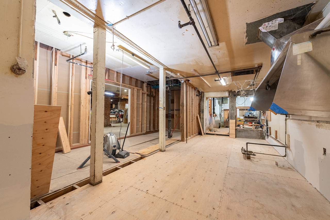 GLISAN ST REMODEL