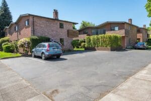 2504 N Rosa Parks Way, Portland, OR 97217