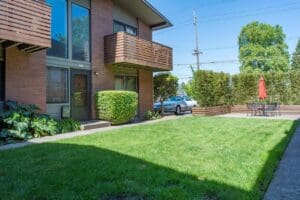 2504 N Rosa Parks Way, Portland, OR 97217