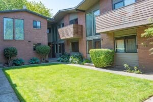 2504 N Rosa Parks Way, Portland, OR 97217